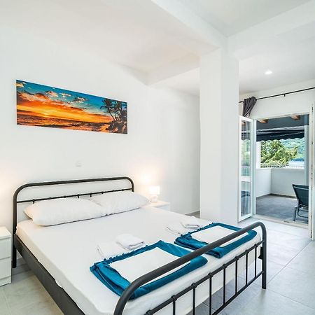 Hidden Gem Apartment Молунат Екстериор снимка