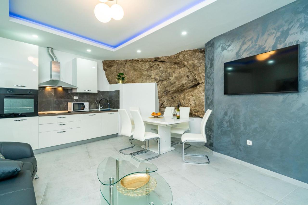 Hidden Gem Apartment Молунат Екстериор снимка