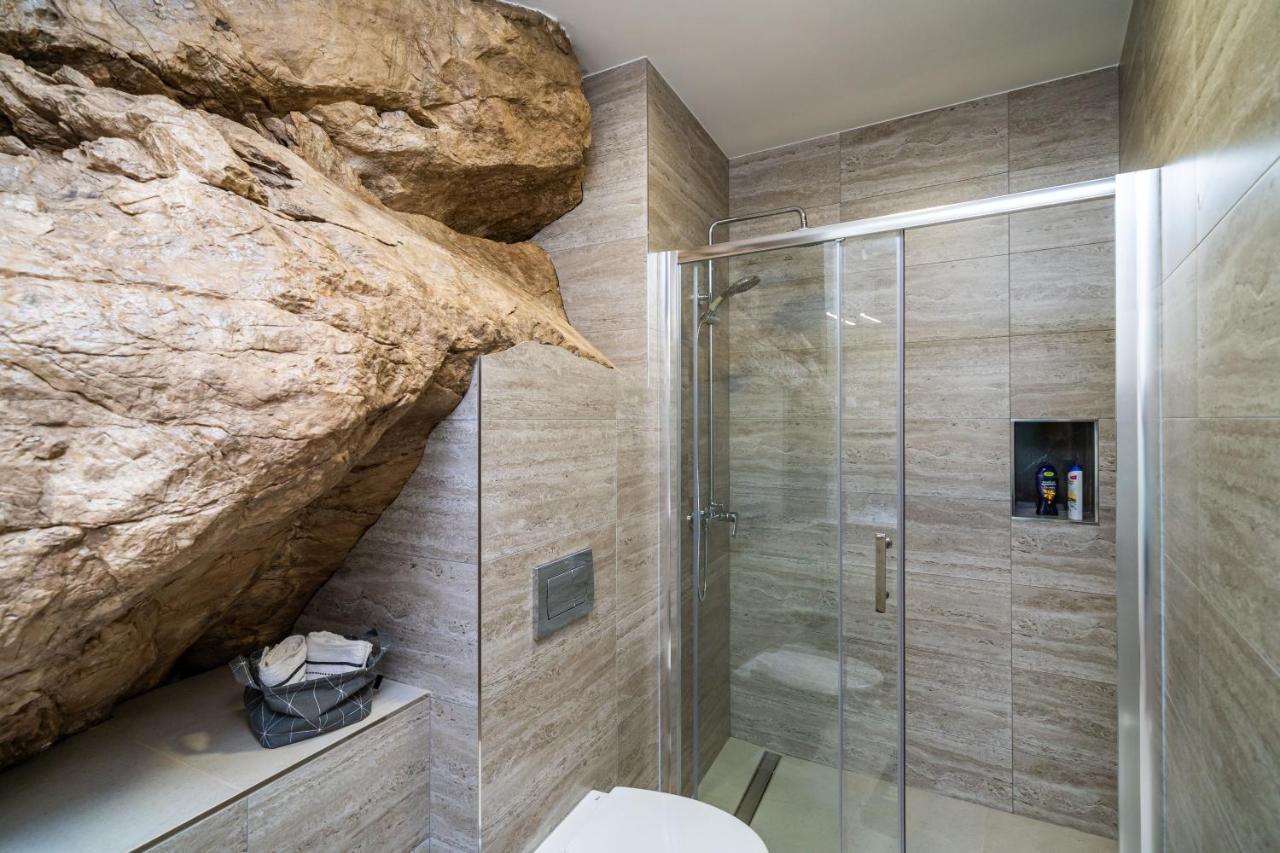 Hidden Gem Apartment Молунат Екстериор снимка